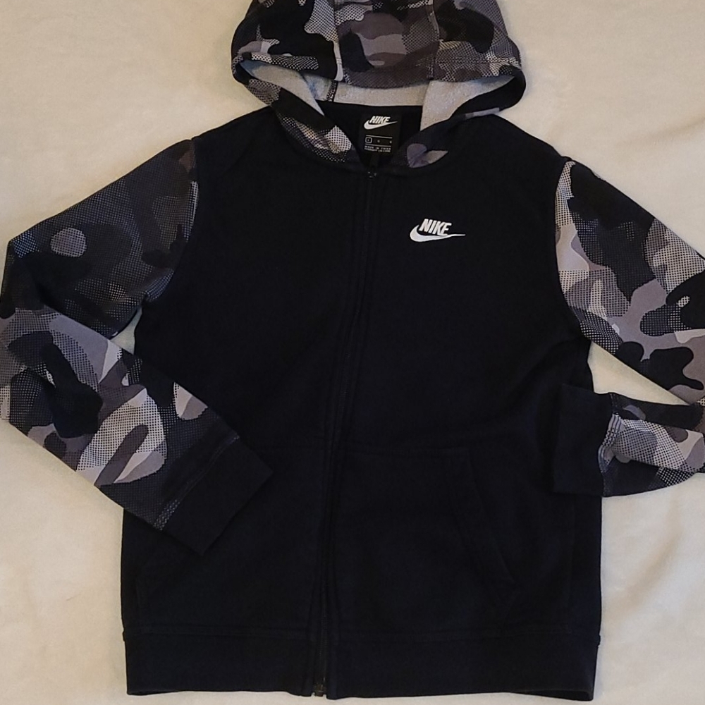 Boy's Nike Black and Gray Camo Zipup Hoodie